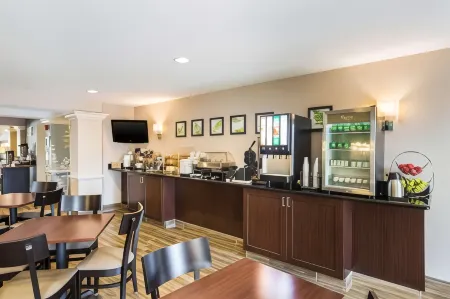 Sleep Inn & Suites Отели в г. Данмор