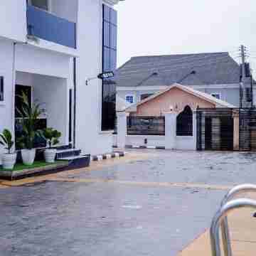 Gorgeous Luxury 2 Bedroom Apartment Gillant Luxury Homes Others