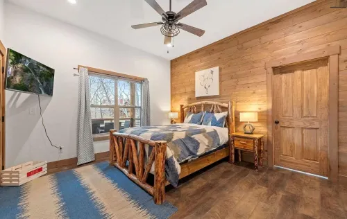 WHISPER VILLA