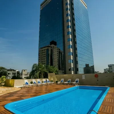 Novotel Porto Alegre Tres Figueiras Hotel dekat Kebun Raya Porto Alegre