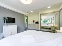 Dizengoff Inn Apartments Hotels near The Cameri Theatre