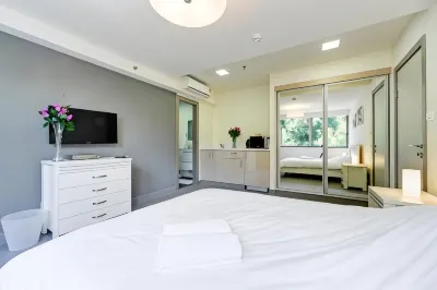 Dizengoff Inn Apartments Hotels in 