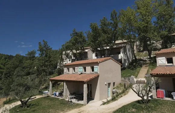 奧達利斯高地薩拉瓦斯莊園公寓