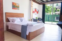 Western Sky Hotel a 