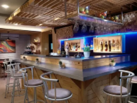 Life Puri Hotel Surabaya Hotels in Gubeng