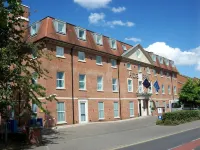 Holiday Inn Express London - Heathrow T5