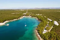 Crvena Luka Resort Các khách sạn ở Turanj