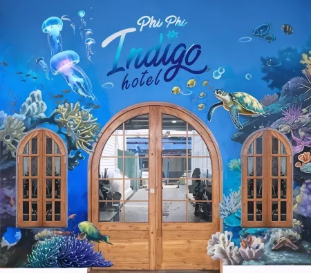 Phi Phi Indigo Hotel Отели рядом с достопримечательностью «Monkey Beach»