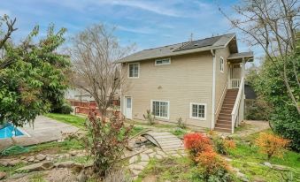 Medford Home and 2 Condos with Pool