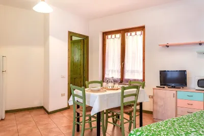 Glorious Residence le Pavoncelle One Bedroom Sleeps Four Num1452 Отели рядом с достопримечательностью «Stagno della Coluccia»