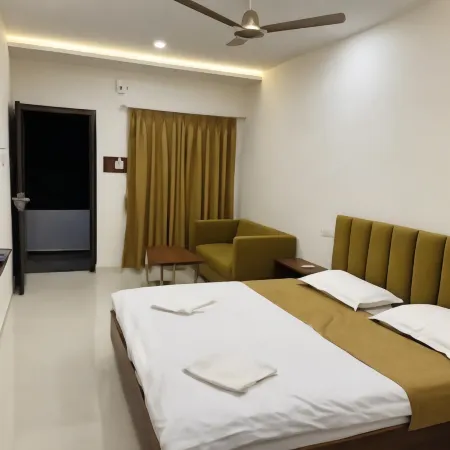 Aditi Comforts Service Apartment