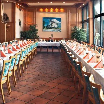 Haus Rheinblick Familie Ott Hotels in der Nähe von Kradepohl