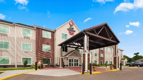 Best Western Plus Menomonie Inn  Suites