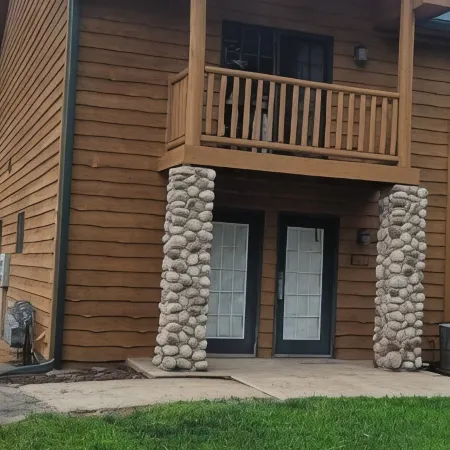 Bella Villa Familiar. Wifi. Close to Starved Rock Park Hiking Trails. Relaxing!