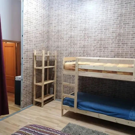 Bed 10 in a 6-Bed Mixed Dormitory
