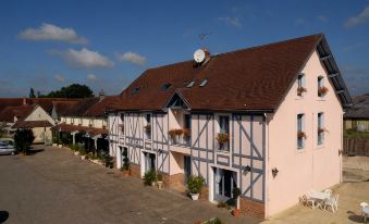 Aux Maisons, the Originals Relais (Relais du Silence)