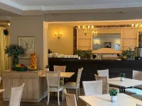 Art Hotel Bohema, Klaipėda - breakfast