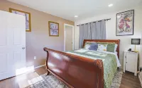 LUXURY 2-bedroom house in brilliant Bisbee with BREATHE taking views