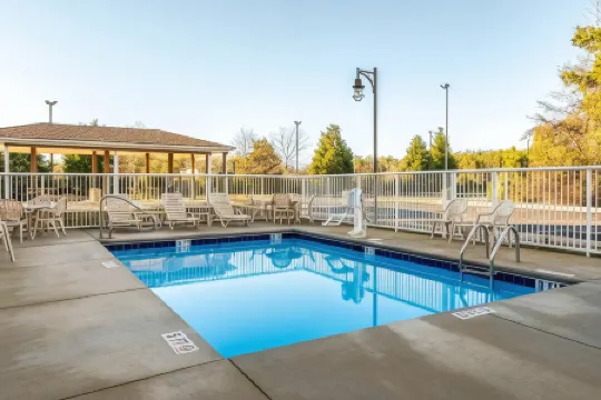 Suburban Studios Near Camp Lejeune