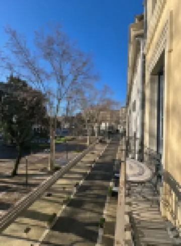 Square Hotel