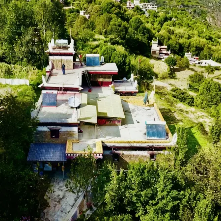 Bobocuo Tibetan Hostel
