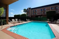 Holiday Inn Express & Suites CHATSWORTH by IHG - Private Pool