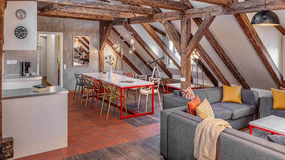 4 Arts Apartments by Adrez