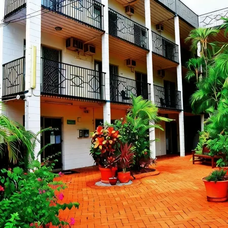 Coconut Grove Holiday Apartments