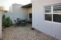 The Nook, Langebaan 4-Sleeper - 주차장