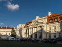 Hotel Bellotto Отели рядом с достопримечательностью «Площадь Гжибовского»