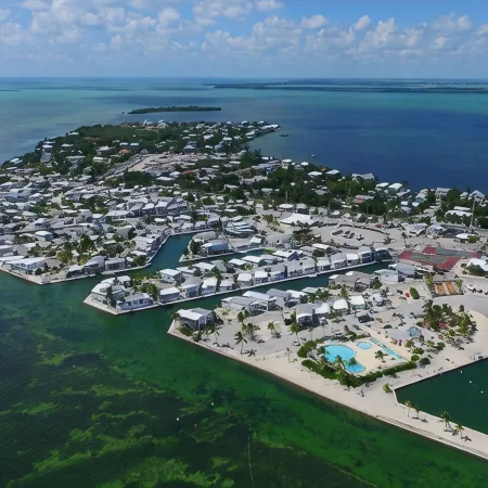 Waterfront 80' heated pool hottub Gorgeous views 20 mins to Key West & Marathon