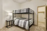 The Knob Cozy 3Br- Elegant Retreat in McKinney - 4-Star