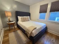 The Beach Loft - 5 Min from Whihala Beach,  30 Min. from Chicago Navy Pier Hotels in Whiting
