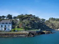 Les Hyades, port of Dahouët Hotels in Pleneuf-Val-Andre