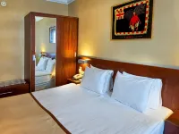 فندق فيرونيا Hotels near تاليمهانة