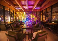 Tianmu Lake DreamWorldfang Village Art Hotel - Baarit