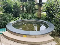 Grand Barony Hotel - Hot Springs