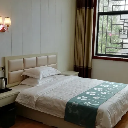 Suixian Caiyi Hotel