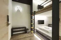 Taiwan Youth Hostel & Capsule Hotel