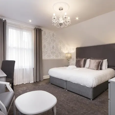 Lincoln House Hotel