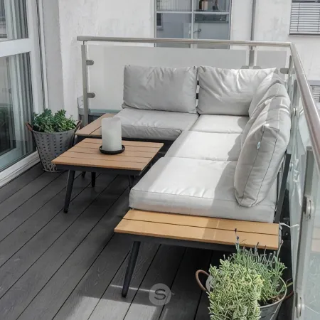 Perfect city center location, 107 sqm, directly at the opera house in suite flair with balcony!