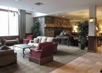 Ski In & Ski Out - Deluxe 1 Bedroom Condo Sleeps 5 - Wifi