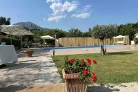 Relaxation with Jacuzzi and Pool between Pompeii and Capri