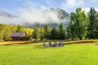 Family Getaway with Private Hot Tub + Near Tetons Sleeps 16