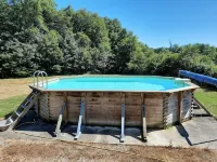 Ancien Pavillon de Chasse Situé Dans une Campagne Paisible . - Pool