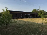 VILLA 260€ 12 People Ideal for large groups (hikers, families, etc - Villa