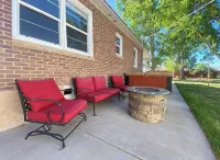 Grammie’s Manor – A One-of-a-Kind Stay in Heart of Kanab w/ Hot Tub, Gym, & More