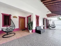TOURIST VILLA in Ponta Delgada, São Miguel up to 8 pax w/ sea view