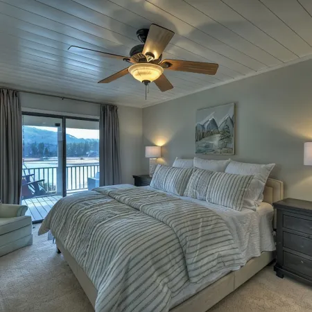Lake Cottage on Deep Water w/ Incredible Views! Hot Tub/Pool Table/Dock/Kayaks