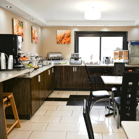 Comfort Inn Edgewater on Hudson River Отели рядом с достопримечательностью «168 улица»